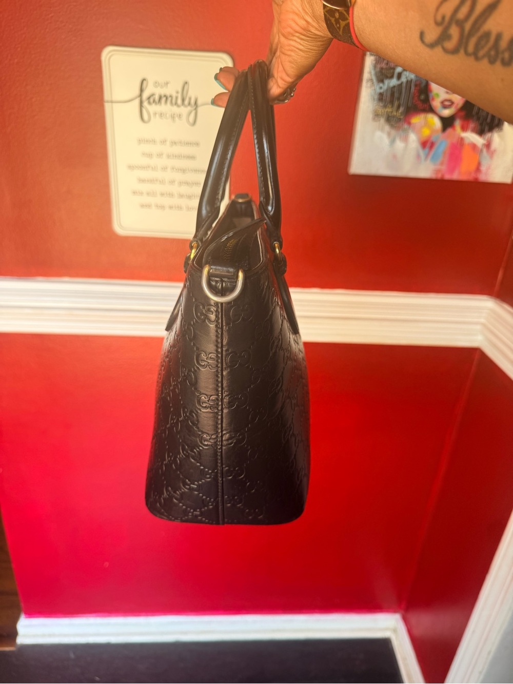 Gucci Black Embossed GG Leather Tote with Gold Hardware - Picture 4 of 10